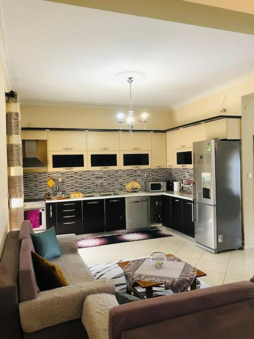 Uklala Villa Kamez